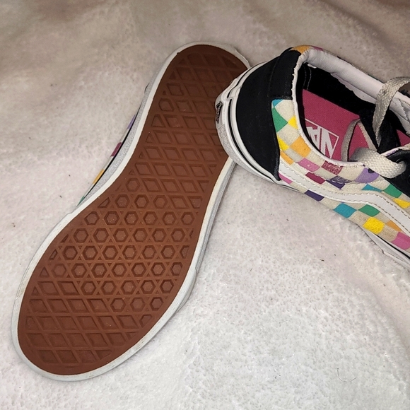 Van's - Picture 4 of 4